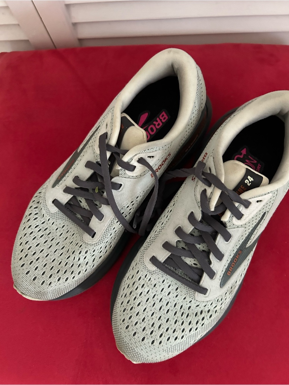 Brooks Adrenaline 24 Women’s Running Shoes in Light Gray with Dark Gray/Orange-7